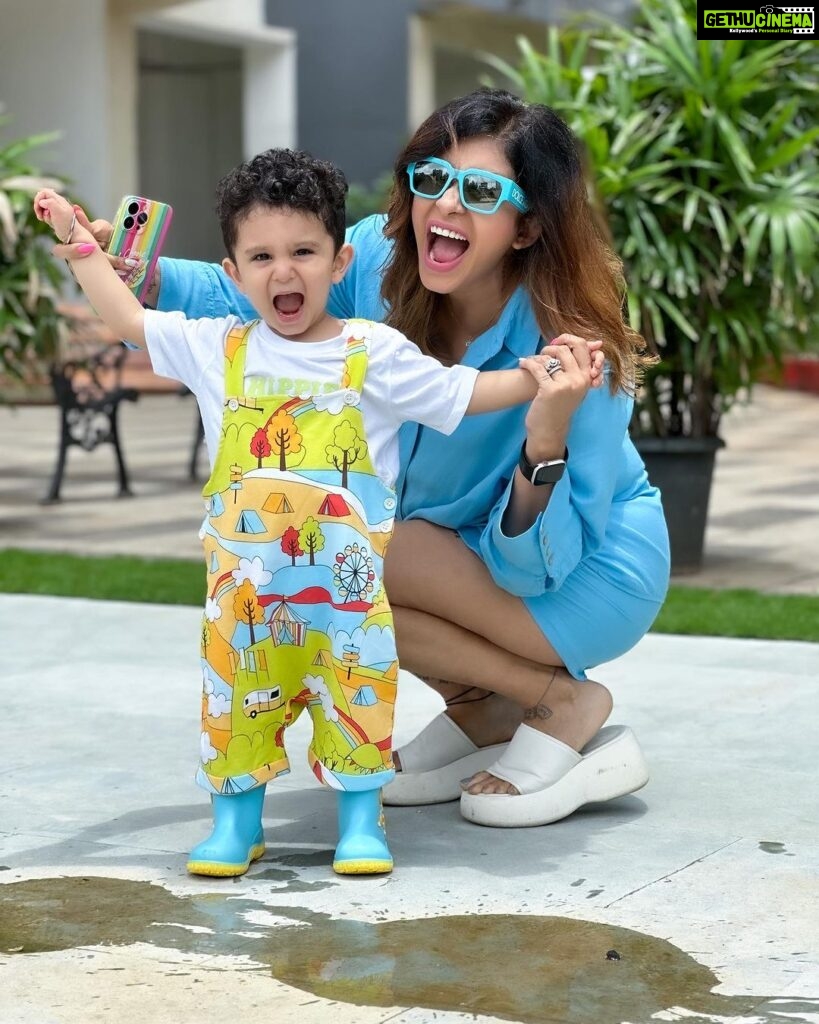 Kishwer Merchant Instagram - Guess who's been shopping smart even before the FirstCry Sale kicked off? 🛒 It's me, right here! I couldn't resist adding my favorite products to my cart in advance to make sure I grab them at the best prices. ✨ I've had my eye on the Babyhug Tent Print T-Shirt & Dungaree Set, and I couldn't resist adding it to my cart, the cute prints and vibrant color combinations make it a must-have for the summer season. 🌞 And guess what? By becoming a FirstCry Club Member, you can unlock even greater savings like FREE shipping, up to 10% extra discount, cash benefits and early access to the most exciting sale events.! 💕🛒 Don't miss out on your favorite products at amazing prices. Use KishwerMJ50 to get 50% off on Fashion & 45% off on everything else ! Hurry before stocks run out!📢 #MomOfAllSales23 #MOAS23BestOfFashion #MOASJuly23 #MOAS23 #Firstcryfashion #FussNowAtFirstcry #FirstcryIndia #Firstcry #FirstcrySale #FirstCryForever #kids @firstcryindia