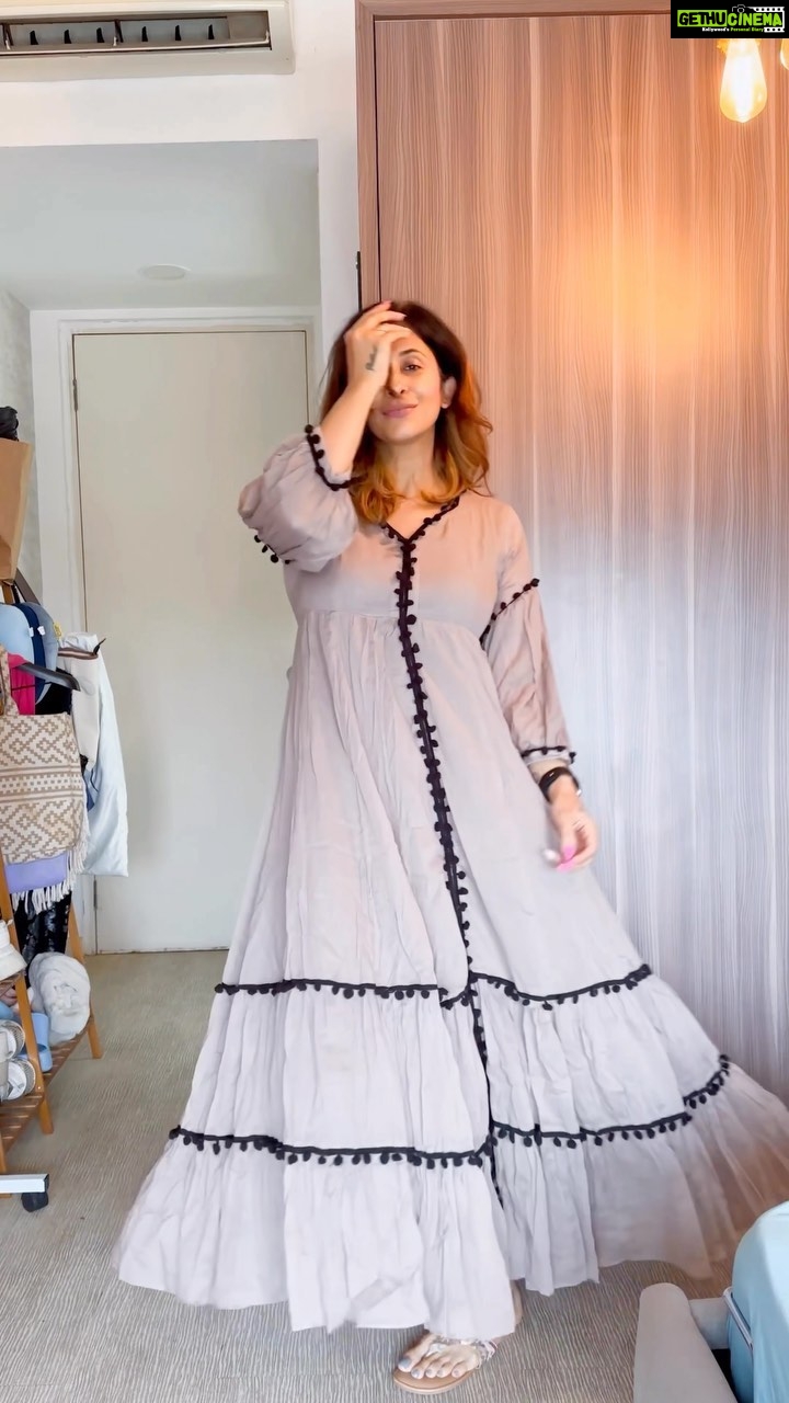 Kishwer Merchant Instagram - Wore @bunaai and made a Reel 🤷♀️