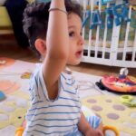 Kishwer Merchant Instagram - yeh Kaunsa gaana hai bhai ? HELP !!!!!!!!! 🤔🤷‍♀️😂😂😷🤭 Don't miss the hand movements 🤩