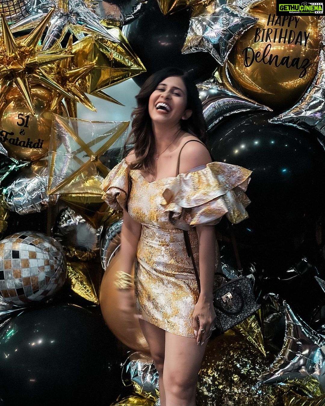 Kishwer Merchant Instagram - Happy Me 😁 🥂