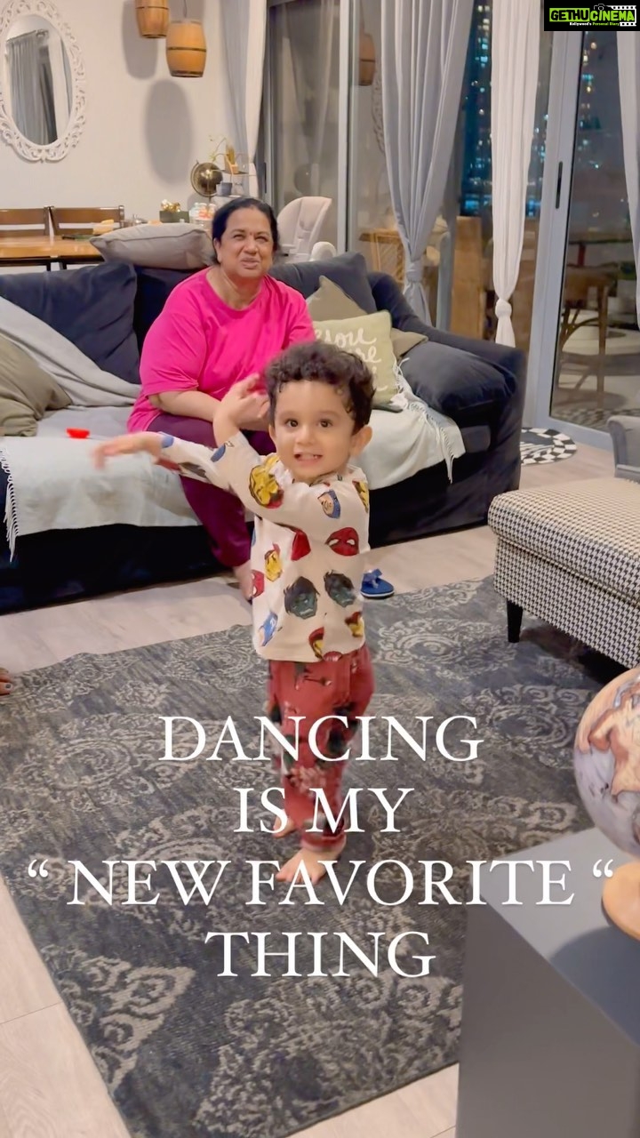 Kishwer Merchant Instagram - This is how my day looks like nowadays 🕺🤣❤️ #Sukishkababy #NirvairRai