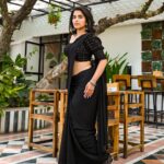 Komalee Prasad Instagram – In my element…❤️‍🔥🦋🥰🧿

Styling and outfit – my fav @gaurinaidu 😘

#sasivadane #promotions #djpilla