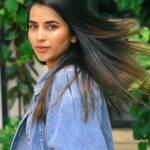 Komalee Prasad Instagram - You all will have a new name to call me with as the second single of #sasivadane is on the way.... 💘🫀🥰 Clicked by @vishnu.clicks Location @vikendi_gelato #sasivadane #promotions