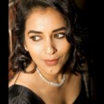 Komalee Prasad Instagram – I see you….🦋🖤🏵️

For #djpilla launch..
Styled by @aayeshaa.mariam 
Jewellery – @houseofqc 
Hair – @raghavacharyramoju 
Makeup – @raghavamakeupartist