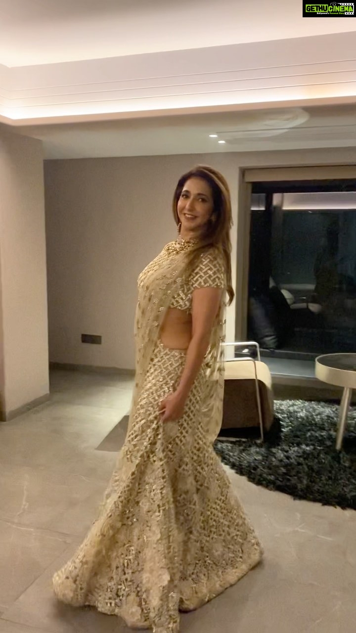 Krishika Lulla - 636 Likes - There will be painful moments in your life that will change you , let them make you stronger , Smarter and kinder β¦But donβt you go and become someone that your not , β¦. Cry screen if you have too β¦ then straighten out that crown and keep moving
#krishikalulla #trendingreels #indianoutfit #whiteisbeautiful #piostivemind
