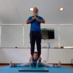 Krishika Lulla Instagram - We are so concerned walls having ears , We forget that angels have pen #mondaymotivation #beleiveinyourself #corestrength #balance Yoga sir @yogagurumansoorbaluch__ #trendingsongs #trendingreels #yogapractice