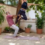 Krishika Lulla Instagram - Let your hands be so busy catching Blessing …that you don’t have the capacity to hold on to the grudges #mondaymotivation #yogapractice #yogagirl #trendingsongs #trendingnow #krishikalulla #acroyoga #yogamat #mylife #nikewear @yogagurumansoorbaluch__ Being trying to do …yoga pose. …from 3-4 days Practice and technique makes me perfect