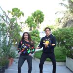 Krishika Lulla Instagram - No wall can prevent…when it’s time to rise & shine ! #reelsinstagram #reelsindia #reeloftheday #explore #fyp #dance #dancevideo #dancereels #trendingdances #reelkarofeelkaro #trendingvideos #reelitfeelit #Krishikalulla #krishnadembla #dancers #familytime #reelswhichmakesfamilybond🤗kl