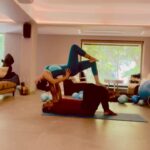 Krishika Lulla Instagram – Making a Life

 
Inspirations
We make a living by what we get, but we make a life by what we give 

#krishikalulla  #yogapractice #yogainspiration @yogagurumansoorbaluch__ #practice