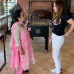 Krishika Lulla Instagram - She is pure she is innocent she is beautiful …. All mothers are . @demblaraju When heart speaks and heart listens, harmony is produced. When head talks and head listens, argument is produced. One of My favourite song @babbumaaninsta #pagalshyar #krishikalulla #krishikalullamotherdaughterseries #prankwithmom #krishikalulla❤️ Bangalore, India