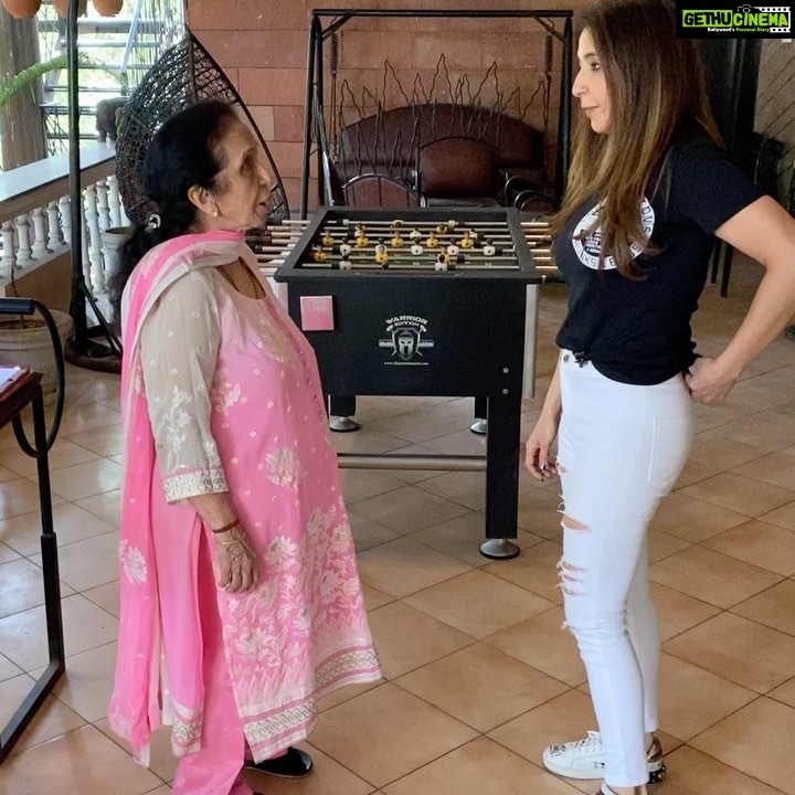 Krishika Lulla Instagram - She is pure she is innocent she is beautiful …. All mothers are . @demblaraju When heart speaks and heart listens, harmony is produced. When head talks and head listens, argument is produced. One of My favourite song @babbumaaninsta #pagalshyar #krishikalulla #krishikalullamotherdaughterseries #prankwithmom #krishikalulla❤️ Bangalore, India