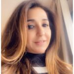 Krishika Lulla Instagram - Mother daughter they always share a special bond - though near or far apart the words that would describe it are written on the heart ❤️ love you mommy @demblaraju #krishikalulla #krishikalulla❤️ #krishikalullamotherdaughterseries #timespendwell❤️ #prankvideo #morherdaughtertime