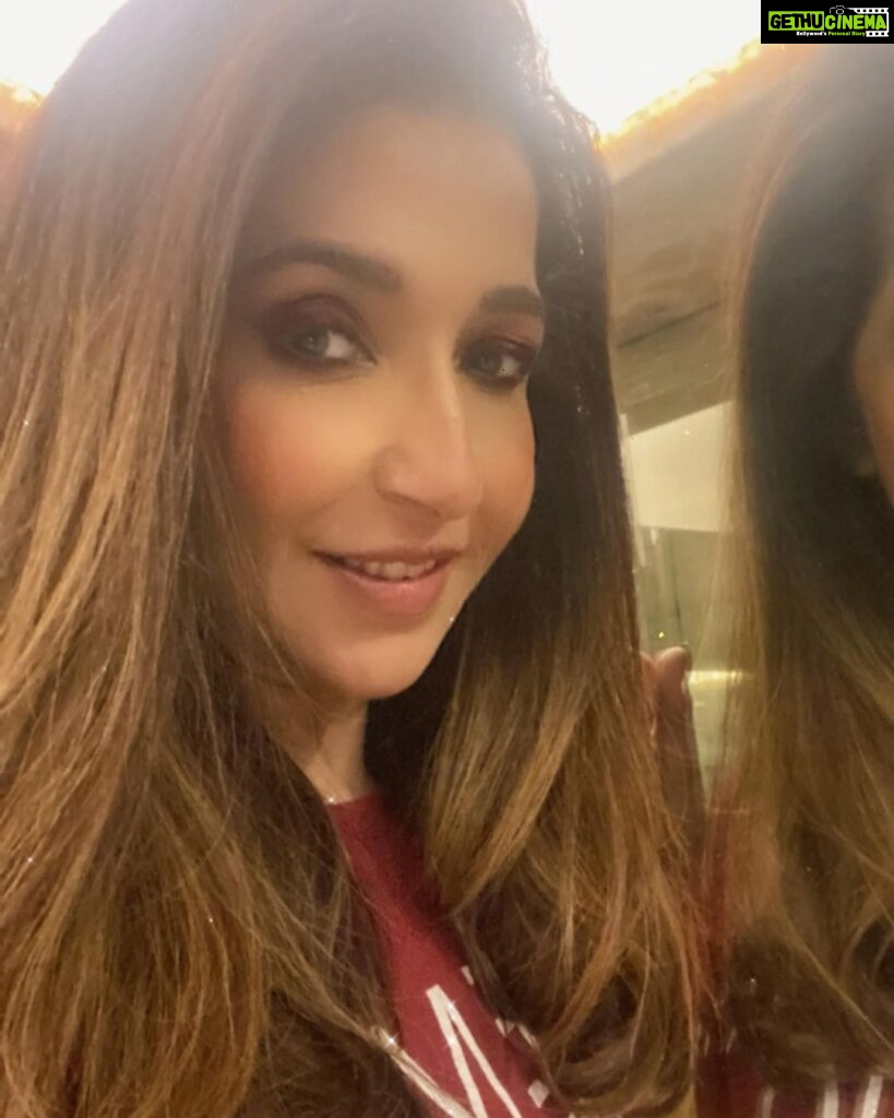 Krishika Lulla Instagram - One of the happiest moments in life is when you find the courage to let go of what you cannot change ! #krishikalulla #lovetopose #lovemyself #beautiful #strongwomen