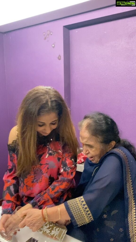 Krishika Lulla Instagram - If it makes you happy it doesn’t have to make sense to others Prank time with mom @demblaraju #krishikalullamotherdaughterseries #krishikalulla