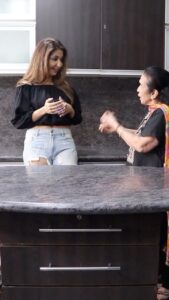 Krishika Lulla Instagram - Mom will be mom 🤗😘🧿🧿🧿🧿
@demblaraju  #krishikalulla #krishikalullamotherdaughterseries