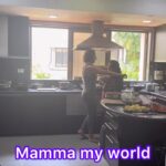Krishika Lulla Instagram - Mom my world , when mom is visiting mumbai ……., This is me Still remember as a child I use to hold a duppatta or her saree pallu And walk around the house …. I still can do that ❤️❤️❤️❤️❤️❤️❤️🤗🤗🤗🤗 miss you ma Nothing is important than spending time with her I just freeze my social life ….. coz that’s my me time I Dont expect everyone to understand , this , coz I have had people telling me … so what if you come for 2 hours …. Sorry bro I need my me time 💇‍♀️ Love my world …. She makes me smile . There is so much to learn from her yet @demblaraju ❤️🤗🙏🏻🤗 #mommyworld❤ #krishikalullamotherdaughterseries #krishikalulla