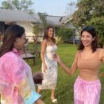 Krissann Barretto Instagram - Watch till the end 🤣♥️ Had the best Birthday with these Legends ♥️💫 Thankyou @whitehorsevilla we had the best time ♥️ @soniajain2610 My footwear @jaysoleindia #reelsinstagram #instagram #instagood #viral #birthday #friends #best #bff #mine #bestfriends #friendsforever #happy #excited #blessed