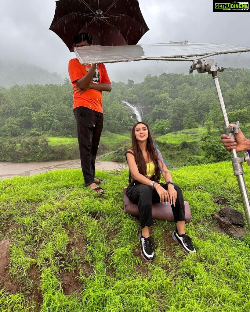 Krissann Barretto Instagram - The making of Lara ♥ Tune in to “Fuh Se Fantasy” On @officialjiocinema My new show is out ♥ Link in bio ♥ @officialjiocinema @manorramapictures #new #show #actress #newshow #newwork #newproject #watchnow #blessed #girl #grateful