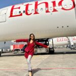 Kriti verma Instagram - First layover at Ethiopia …💗🔥🧿 7th number video..main mobile bhi ni rakhti haath me..kyunki mere mobile se video record hori ti😂😂 #airportdiaries #kriti #kritiverma #ethiopia #jaimatadi🙏🧿 Addis Ababa, Ethiopia