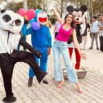 Kriti verma Instagram - When u have micky mouse, panda and doraemon on set 📸 #kriti #kritiverma #biggboss #mtv #roadies