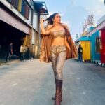 Kriti verma Instagram - It’s Fearless Friday - time to be Bold & Beautiful 🔥🔥🔥🔥 #kriti #kritiverma #poses #tallgirl #bts