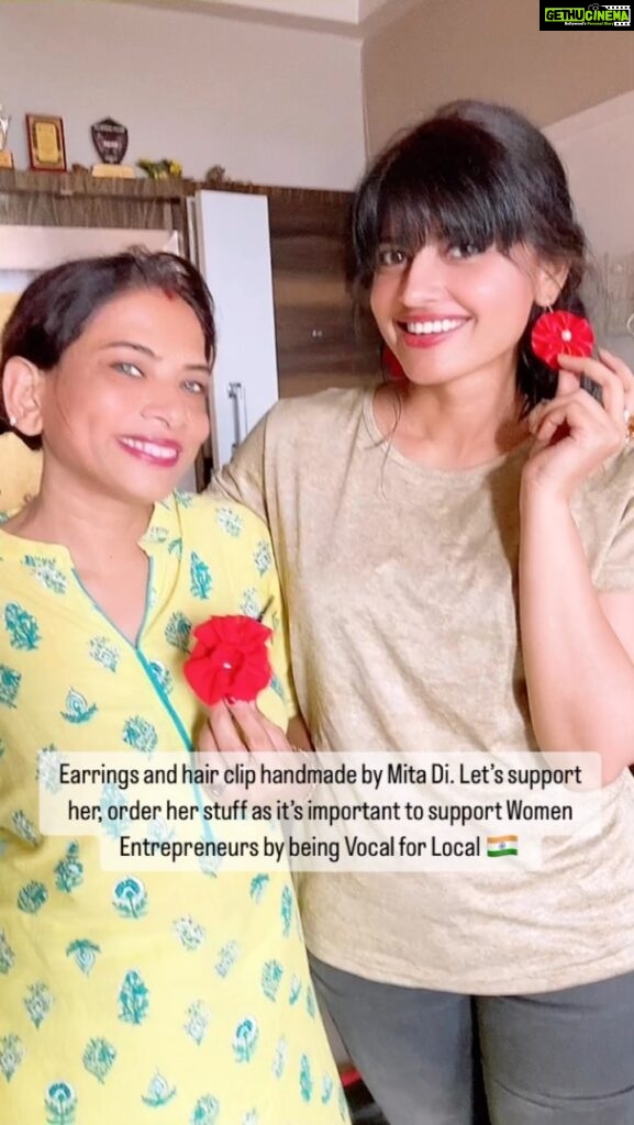 Leslie Tripathy Instagram - Earrings and hair clip handmade by Mita Di. Let’s support her, order her stuff as it’s important to support Women Entrepreneurs by being Vocal for Local 🇮🇳 #instareels #instadaily #instafashion #instareelsindia❤️ #viralvideos Mumbai, Maharashtra