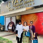 Leslie Tripathy Instagram - Karan Johar’s @tyaanijewellery and Fashion designer @brindas_official Anju Modi’s united for a wonderful fashion, antique jewellery event. Thank you Anju Modi @leslietripathy26 for inviting. Best wishes to @manish_jagwani_ @marketingcouch #tyaani #rockyaurranikipremkahani #karanjohar @sajida3842