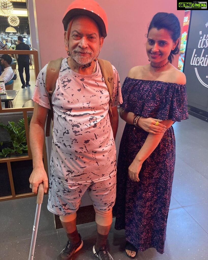 Leslie Tripathy Instagram - Friends! It is my janmamas (birthday month) My daughter @leslietripathy26 got me new dress and gave me a treat a week in advance in Inorbit mall! #mumbai It was good. Stay blessed Beti, all my blessings I post the photos of the party later #julybaby #julyborn #cancerian #birthday #fatherdaughter #