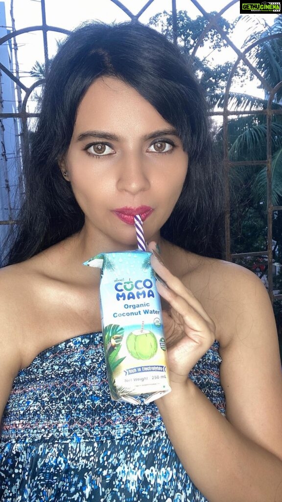 Leslie Tripathy Instagram - @mycocomama coconut products I use regularly in my healthy eating and skin care routine. ✅I use the virgin coconut oil for massaging my scalp, body and face and oil pulling aswell. ✅I use the coco mama coconut milk in my breakfast meal wen I cook oats I add coco milk and Dessicated coconut powder✅ and ✅I drink the coconut water to hydrate myself as it’s rich in electrolytes #cocomama #coconutlovers #foodblogger #beautyinfluencer #healthylifestyle #healthyfood #reelitfeelit #reelitfeelit❤️❤️ #vegan #veganrecipes #leslietripathy #instareels #instareelsindia❤️ #instareelsindia❤️ #trendingreels Mumbai, Maharashtra