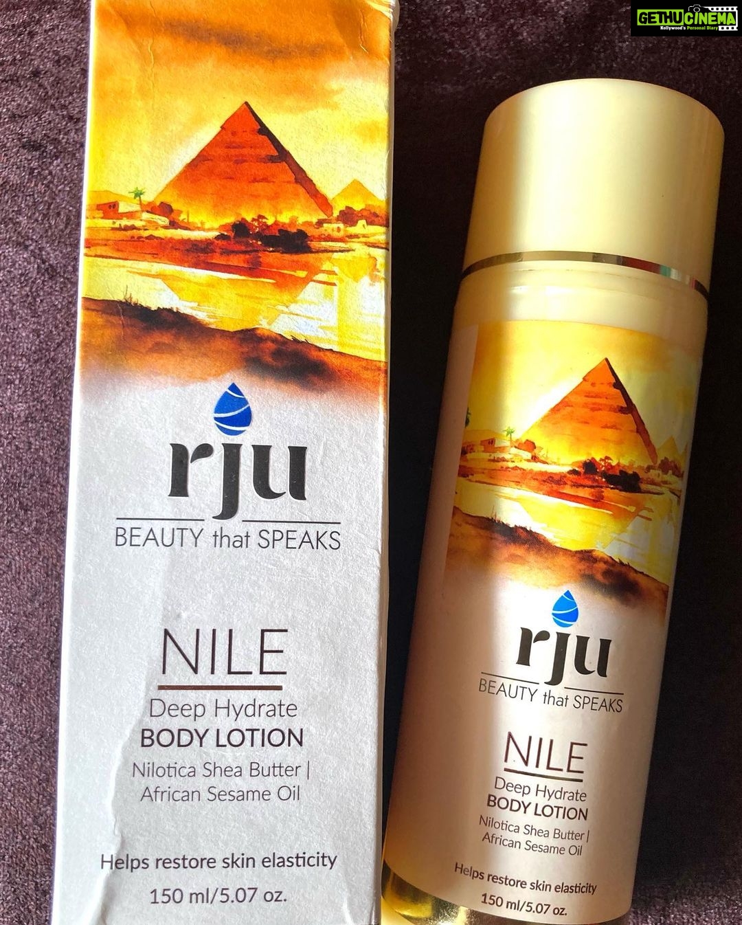 Leslie Tripathy Instagram - @rjucare body lotion ✅deep hydrates my skin with #niloticasheabutter #africansesameoil . ✅helps restore skin elasticity #SkinUpwithRju#HydratingSkincare#Creasip #instadaily #instagood #instafamous #beautyhacks #beautybloggers #vocalforlocal Mumbai, Maharashtra