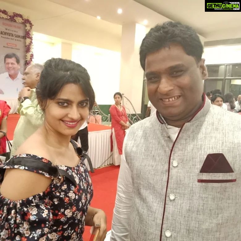 Leslie Tripathy Instagram - Happy birthday to the most talented Anchor, Actresss, Model ,Miss Leslie Trispthy, my blessings and support always with u, u are icon of mumbai odias such a fluent words u utter always in various language me always admire this , and also take some tips of command of speech, last not the least my real hero is ur dad Dr shailendra Narayan Tripathy , may Lord bless u achieve all ur dreams come true, where ever u need me always will be there to support u and bless u , Happy birthday ππππagain