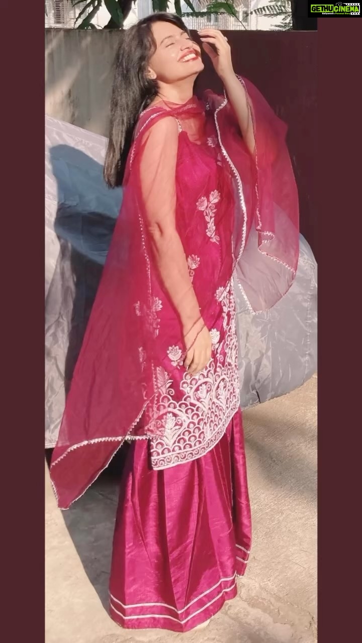 Leslie Tripathy Instagram - #ad @vredevogel #salwarsuits with #dupatta set #kurtasets #shararasuit #womensfashion
