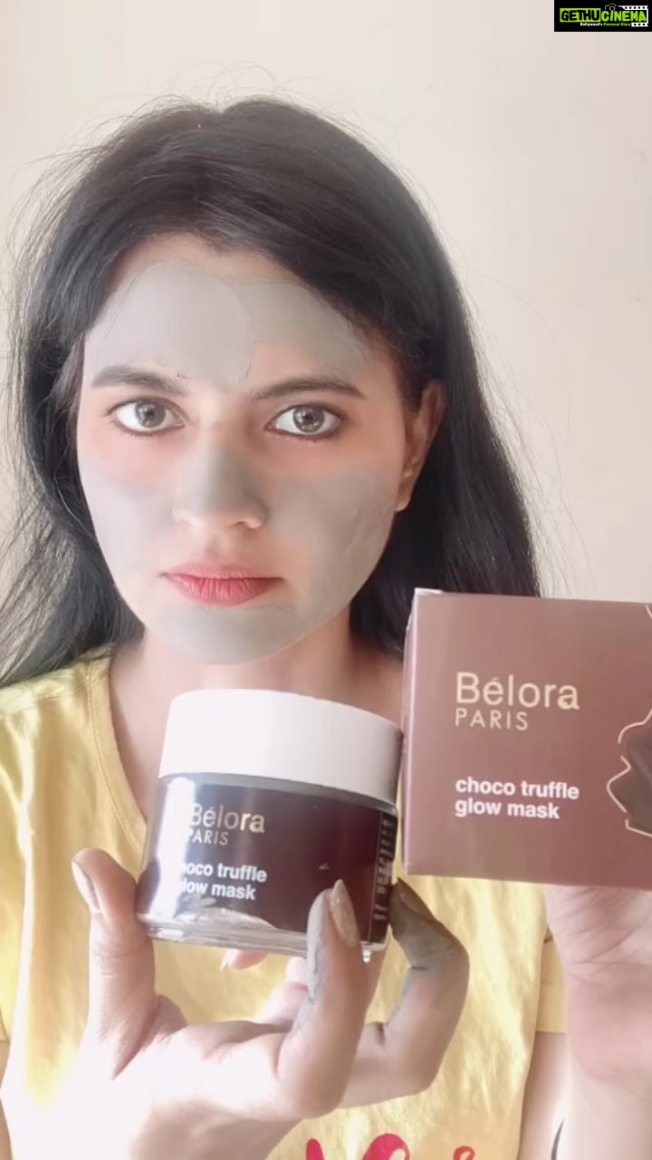 Leslie Tripathy Instagram - #ad My perfect #nightskincareroutine with @beloracosmetics Mumbai, Maharashtra