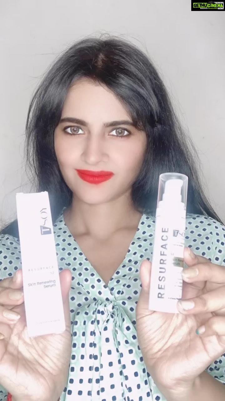 Leslie Tripathy Instagram - #ad @tsoystore_official TSOY Skin Renewing Serum is best for your skin #tsoy #tsoyserum #renewingskinserum #brighteningfaceserum #brightskin #glowingskin #glowingskincare #leslietripathy Mumbai, Maharashtra