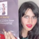 Leslie Tripathy Instagram - Thank u for the feature in d lovely magazine and gifts @taarezameenparmagazine @shikhavig1990 @piyalitoshniwal_official #giftingpartners @divineskinsthetic @coreandpure @bensontrophiesandawards