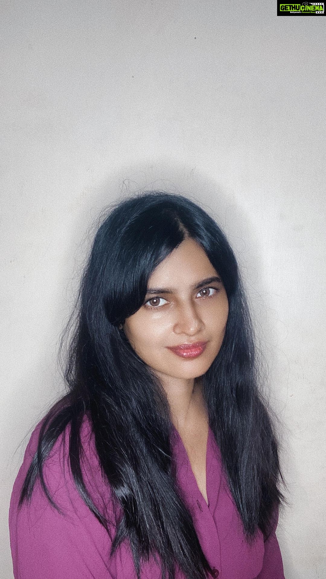 Leslie Tripathy - 10.7K Likes - Pick your right moisturizer!
Want to have an even toned glowing skin?
Use the @dotandkey.skincare Vitamin C+E Super Bright Moisturizer. It is Lightweight, has a Sorbet like texture & is Non Stickyš§”š
If your skin feel Dry and Dehydrated, Use the 72 Hours Probiotics Gel! Itās Oil-Free and has a Gel like texture which absorbs quickly in the skin!!š©µš
Use the code FAV15 to avail more discount!ā
#dotandkeyskincare #pickyourrightmoisturizer #vitaminc #probiotics #skincare #ad #leslietripathy