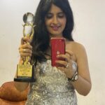 Leslie Tripathy Instagram - Thank you @azharhussaindirector @yiia_national @shibamediawprk @yiia_official @shahu8930 for award and opportunity and @sufiyankapadiaa . My Outfit by @foreverpretty.co.in Mukti A Smita Thackera