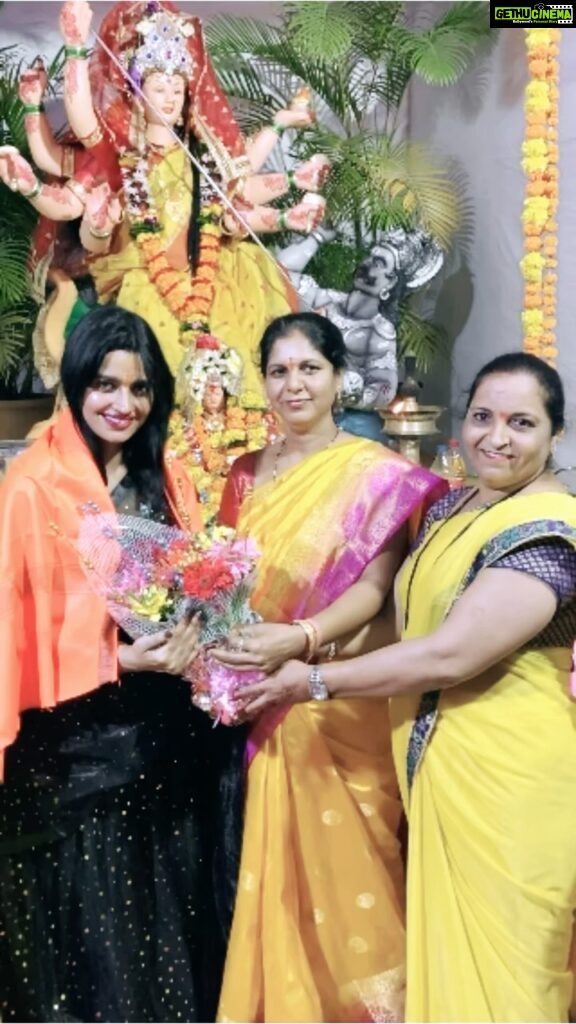 Leslie Tripathy Instagram - Jai Mata Di🙏 grateful to b invited as Guest of Honour and recieve so much love and honour thanks to wonderful event by @_yuva_foundation_ngo_ @abhijit_jyothindran_mundackal @drswapnilpawar @mussadif_sts_inc @sahota.sonia1 @i_the_bundle_of_happiness #kharghar #navimumbai #maadurga #narishakti #blessings Kharghar. Navi Mumbai :maharashtra