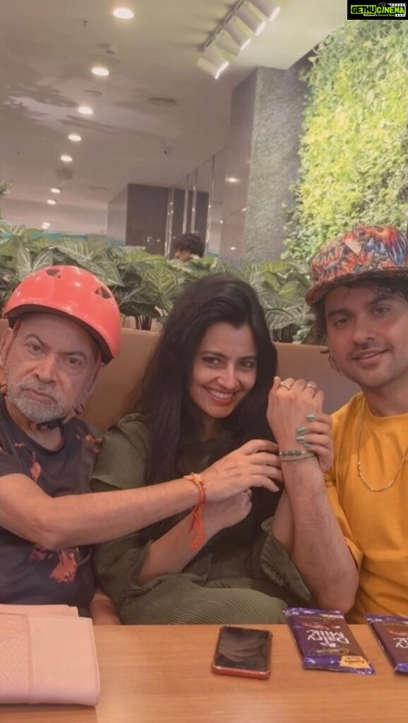 Leslie Tripathy Instagram - Blessed to celebrate Rakhi tying Rakhi to my brother and my father (as my father’s sisters are far away ,not in our city). #celebratingrakhi #rakshabandhan #indiantradition #brothersister #brothersisterbond #trending #trendingreels #rakhi #familytime #family #leslietripathy Mumbai, Maharashtra