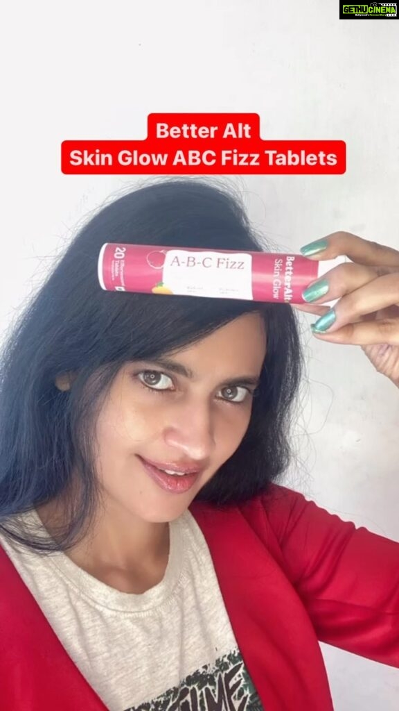 Leslie Tripathy Instagram - @better.alt Skin Glow ABC Fizz Tablets Drinkable skincare helps in hydrating your skin from within, giving a natural glow All you have to do is drop, fizz and drink Use it for 3-4 months to see best results in your skin Contains apple, beetroot and carrot 1 fizz per day, everyday No more hassle of blending apple, beet & carrot together in the morning Coupon code BETTERALTCREW20 Website link www.betteralt.in #BetterAlt #betteraltcrew #applebeetcarrot Mumbai, Maharashtra