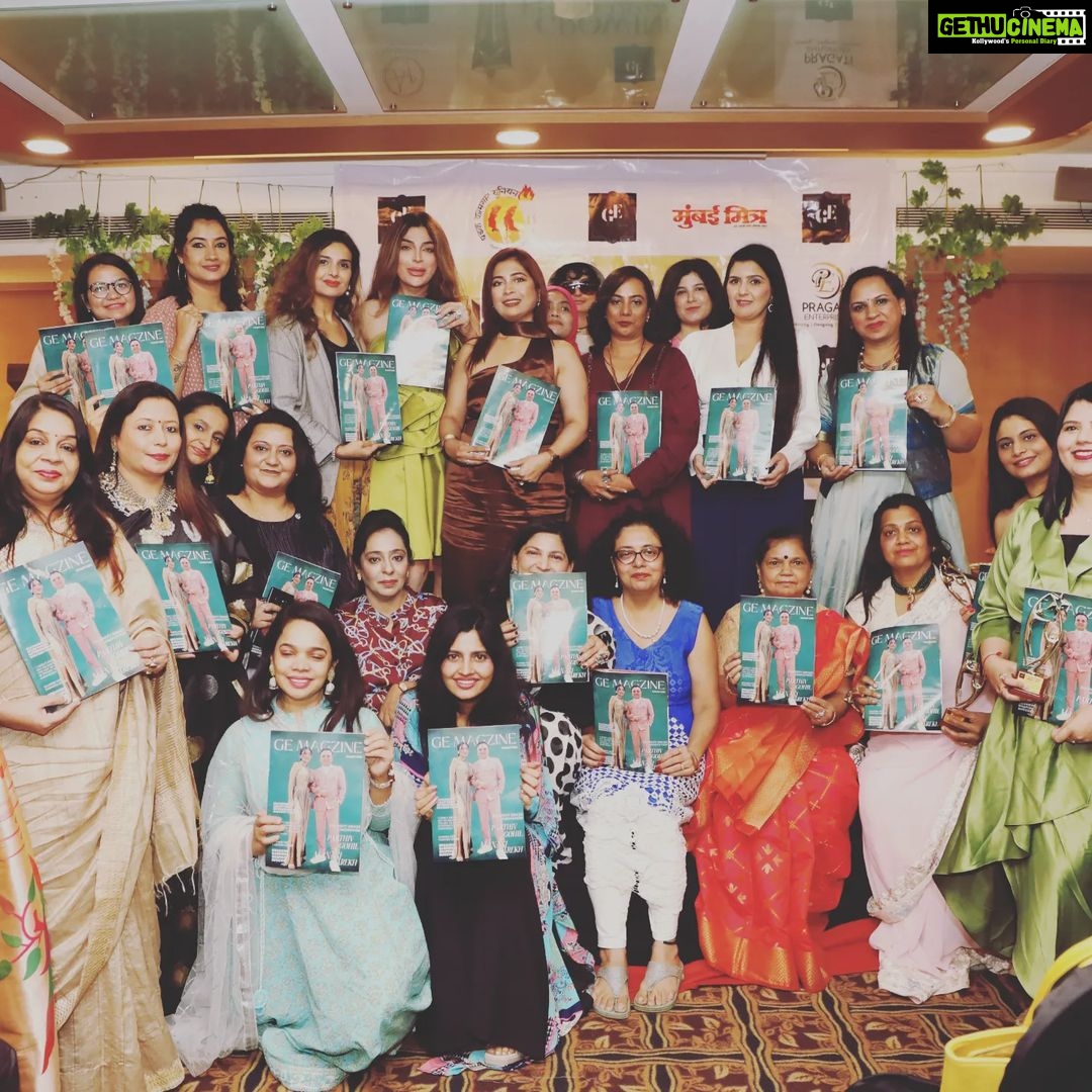 Leslie Tripathy Instagram - So here's sharing a sneek peek of our successful show and we celebrate our 4 th Anniversary bash of our @growingentrepreneursng community with felicitation of our #geentreprenueraward and our #gemagazinelaunch and featured 25 successful Entrepreneurs It was a great evening well spent with our honourable Chief Guest @abhijeetashokraneofficial @nidarshana_gowani @dr.manjulodha We missed you mam Our guest of honour @deecee_20 @namrata_thakker @caanilgoyal @mickey_mehta we missed you sir Our celebrity guest @ojasrajanihairnmakeupacademy @filmmakermanisharanawat @kkhushijaain Our special Guest @himanshu_agarwal._ @anujazaverihapp @anisha_purswani @lubdhaporwal @queenkaren777 @nutansoni Special mention for our Growing entrepreneur magazine cover a big thank u to my favourite couple @manasi_parekh @parthivgohil9 @deeceepaps All our Successful entrepreneur/awardees and our entrepreneur featured in Magazine a big thank you to all you guys @mittalkotaktarotcardreader @nandniguptaa @vijitvyas2023 @shamim_dhamaskar @avanipithadia @kamakshee_creation @jahnavithadeshwar @sshreevidhyaa @decorwithdhruv @hodophile_21 @pethavenindia @purvijaveri @nirupama.fitlifestyle @shahanissha @poojasodagar @immrunal @poojaanand @payalsurekha @shabia_walia @kapadiaasma @haswataprasanna @roopachoksi @jayamunot @dipalishah @abundance_with_pooja @shukrana_preetisingh @sp_photography12 @jayshreeshah @rupeeboss sharadhegde Special thanks to my photography partner @sp_photography12 My mua @shamim_dhamaskar My beautiful host @leslietripathy My saree @thegrowingindiastore My printing partner @pragatienterprise @pritika_graphics πππThank u everyone for your trust The Club Mumbai