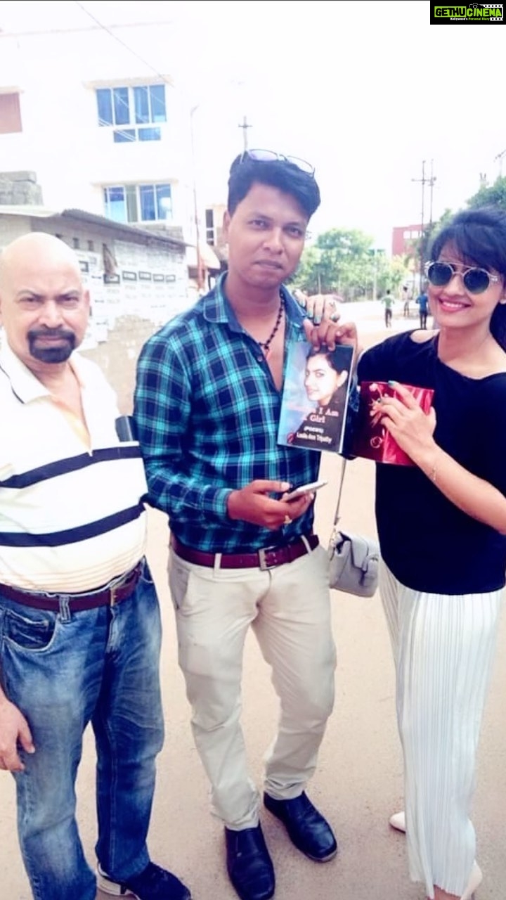 Leslie Tripathy Instagram - Happy birthday @mithun.jena.143 little brother #jaijagannath #odia #odiasabuthubadhia #bhubaneswar #odiareels #odiasong #odiagirl #odiacomedy #reelitfeelit Odisha Bhubaneswar