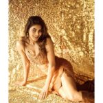 Lopamudra Raut Instagram – All that glitters is gold !  Shot by @shreyansdungarwal hair by @kavita.gour.184 make up by @harshpawar_makeupacademy18 #photography #goldenhours #vibe #lopamudra #lopamudraraut