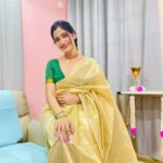 Losliya Mariyanesan Instagram - Onam 🪷 Costume @studio_l_by_lini Jewels @quillsspills