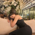 Losliya Mariyanesan Instagram – Here we glow ✨