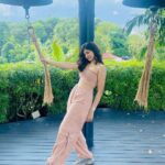 Losliya Mariyanesan Instagram –
