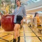 Losliya Mariyanesan Instagram - Peace in a cup ☕️ 1837 TWG TEA @ Marina bay sands