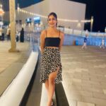 Losliya Mariyanesan Instagram - Back to black 🖤