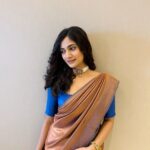 Losliya Mariyanesan Instagram - 💫 Thanks for this beautiful saree @tribanga_india Makeup & hair @vaishuzmakeover Jewels @anamika_nuptial_aabaranam