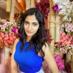 Losliya Mariyanesan Instagram - Bloom 🌸🌷 @touronholidays